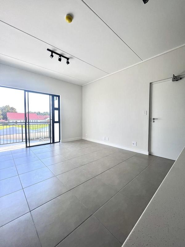 To Let 1 Bedroom Property for Rent in Somerset West Western Cape